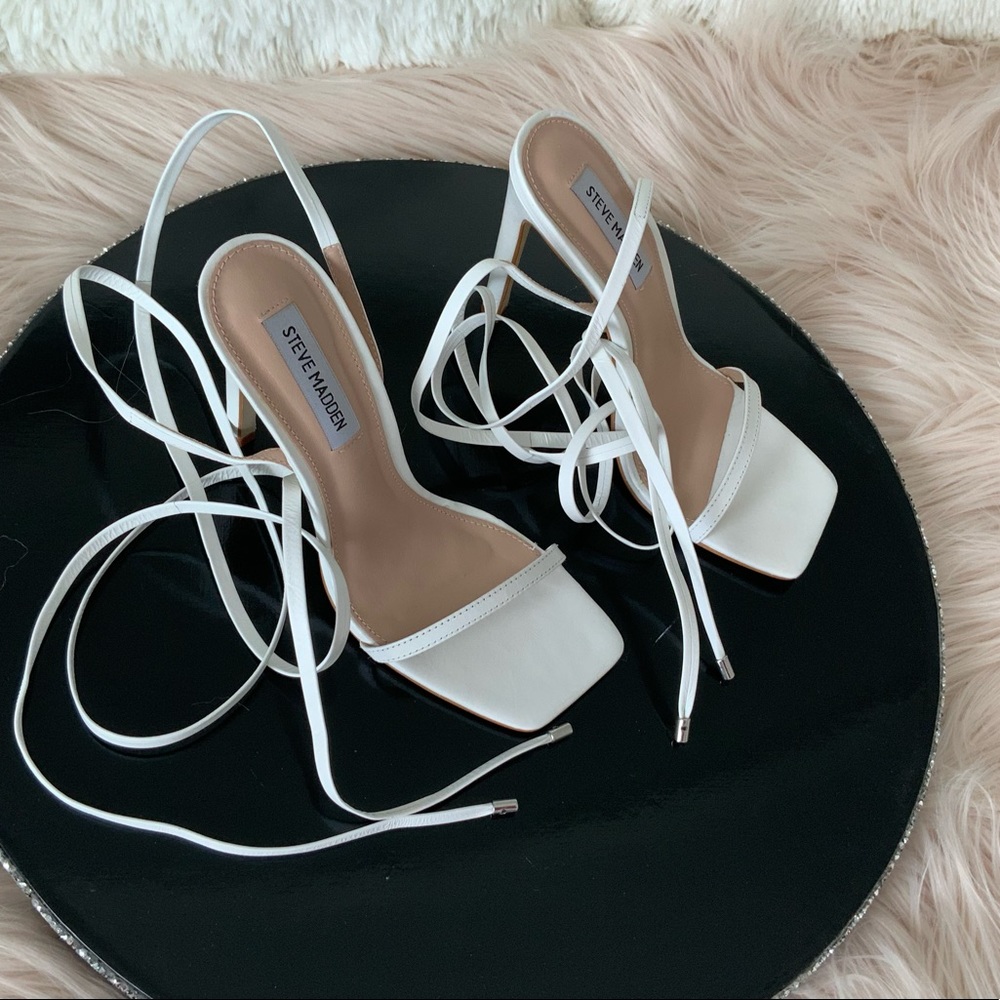 STEVE MADDEN SEXY WRAP STRAP SANDAL WHITE
